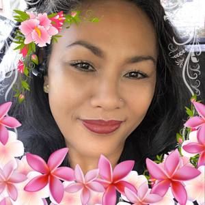 Meet your Posher, Rena